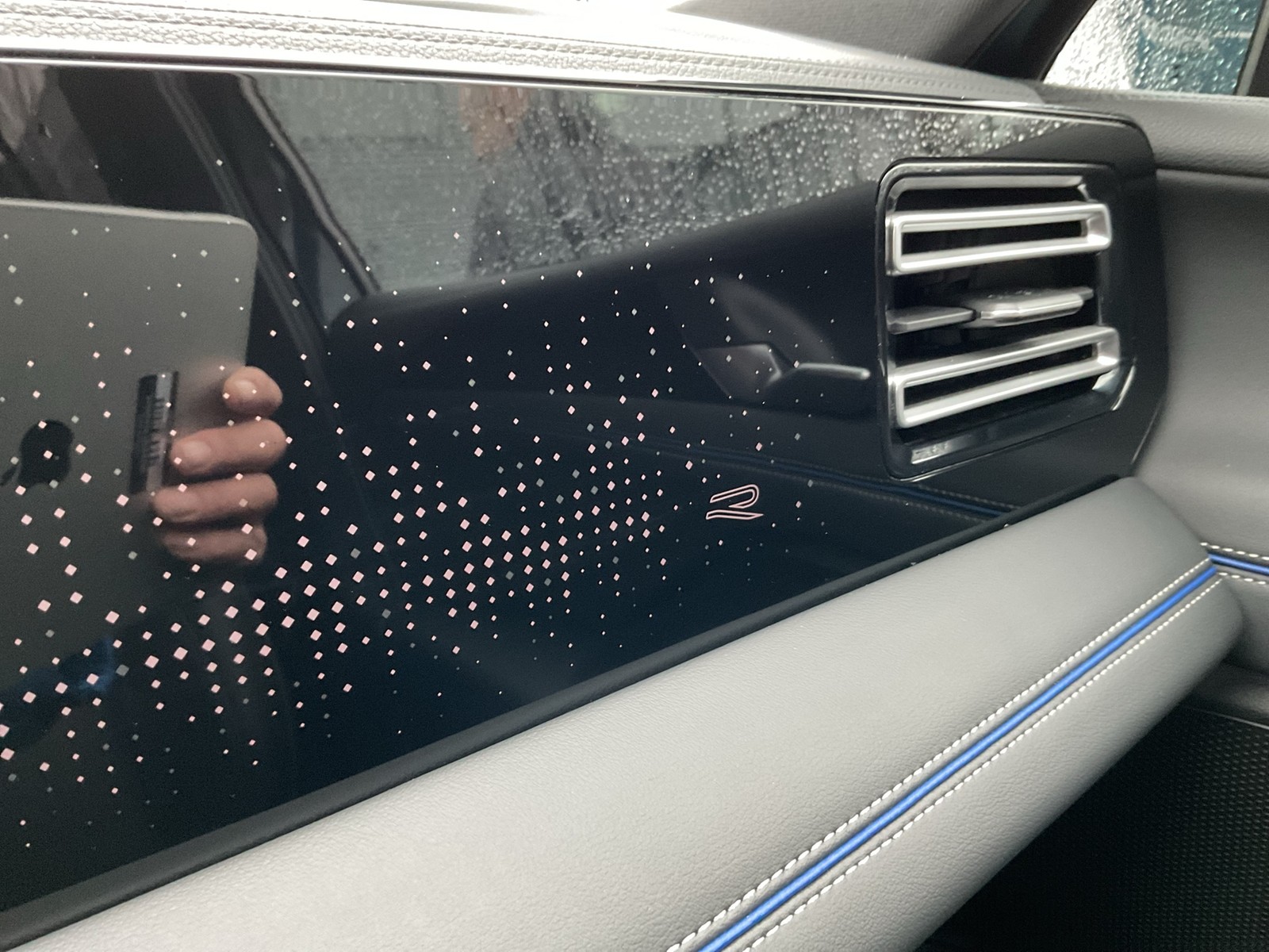 Volkswagen Tiguan 1.5 HYBRID R-LINE NEUES MODELL AHK LM19