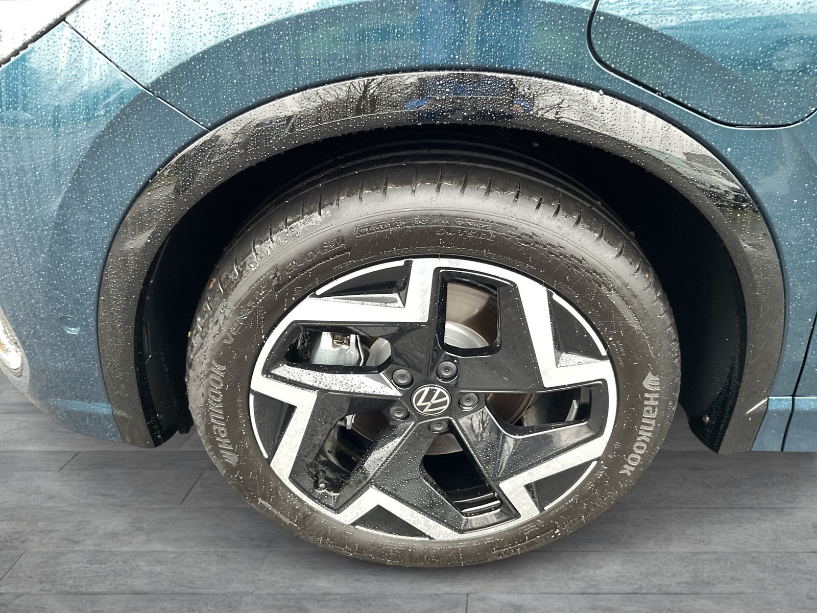 Volkswagen Tiguan 1.5 HYBRID R-LINE NEUES MODELL AHK LM19