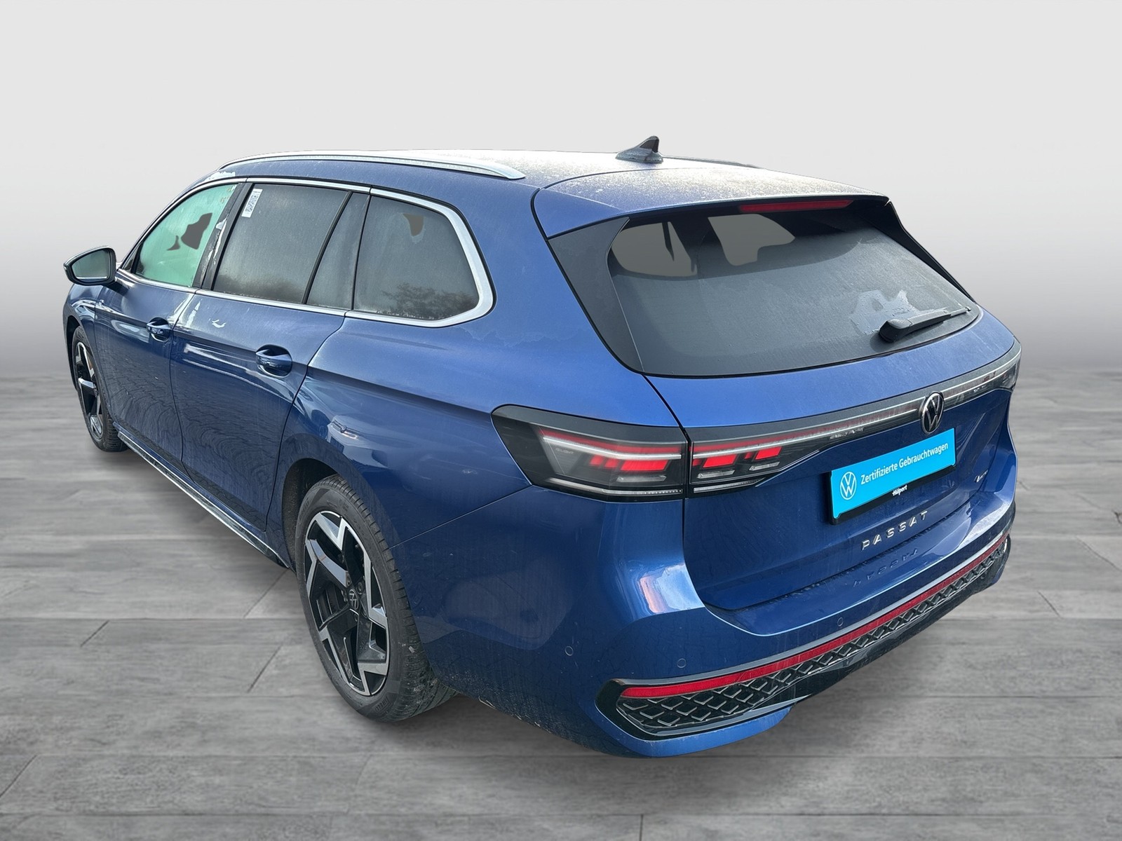 Volkswagen Passat Variant 2.0 R-LINE 4X4 NEUESMODELL AHK 18Z