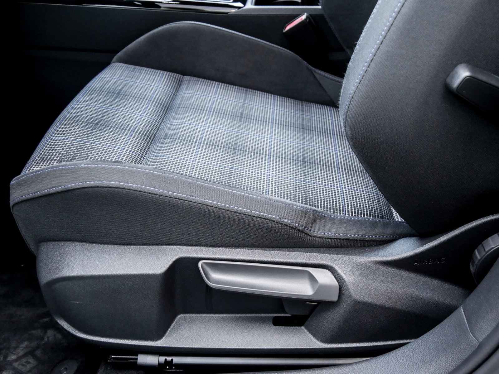 Volkswagen Golf VIII 1.5 HYBRID GTE BLACKSTYLE FACELIFT CAM