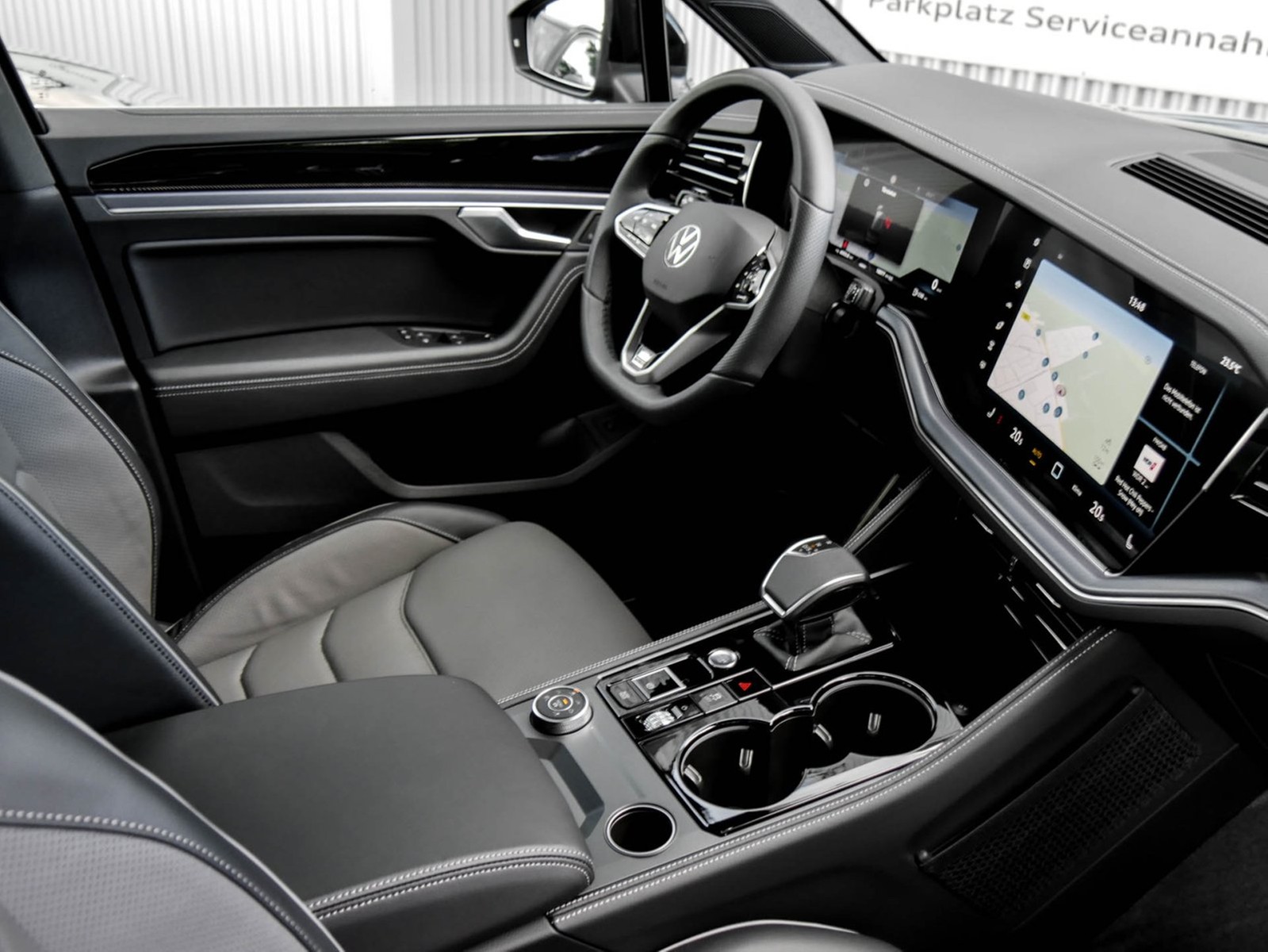 Volkswagen Touareg V6 R-LINE NEUES MODELL PANO CAM ACC LM19