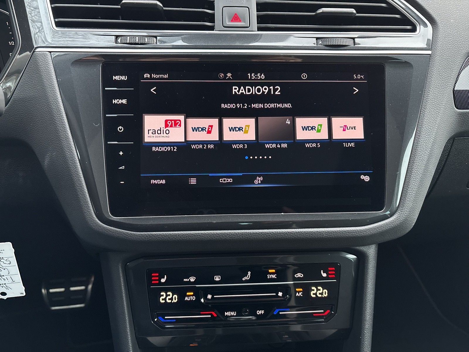 Volkswagen Tiguan 2.0 URBAN SPORT PANO AHK ALU19 NAVI 4X4