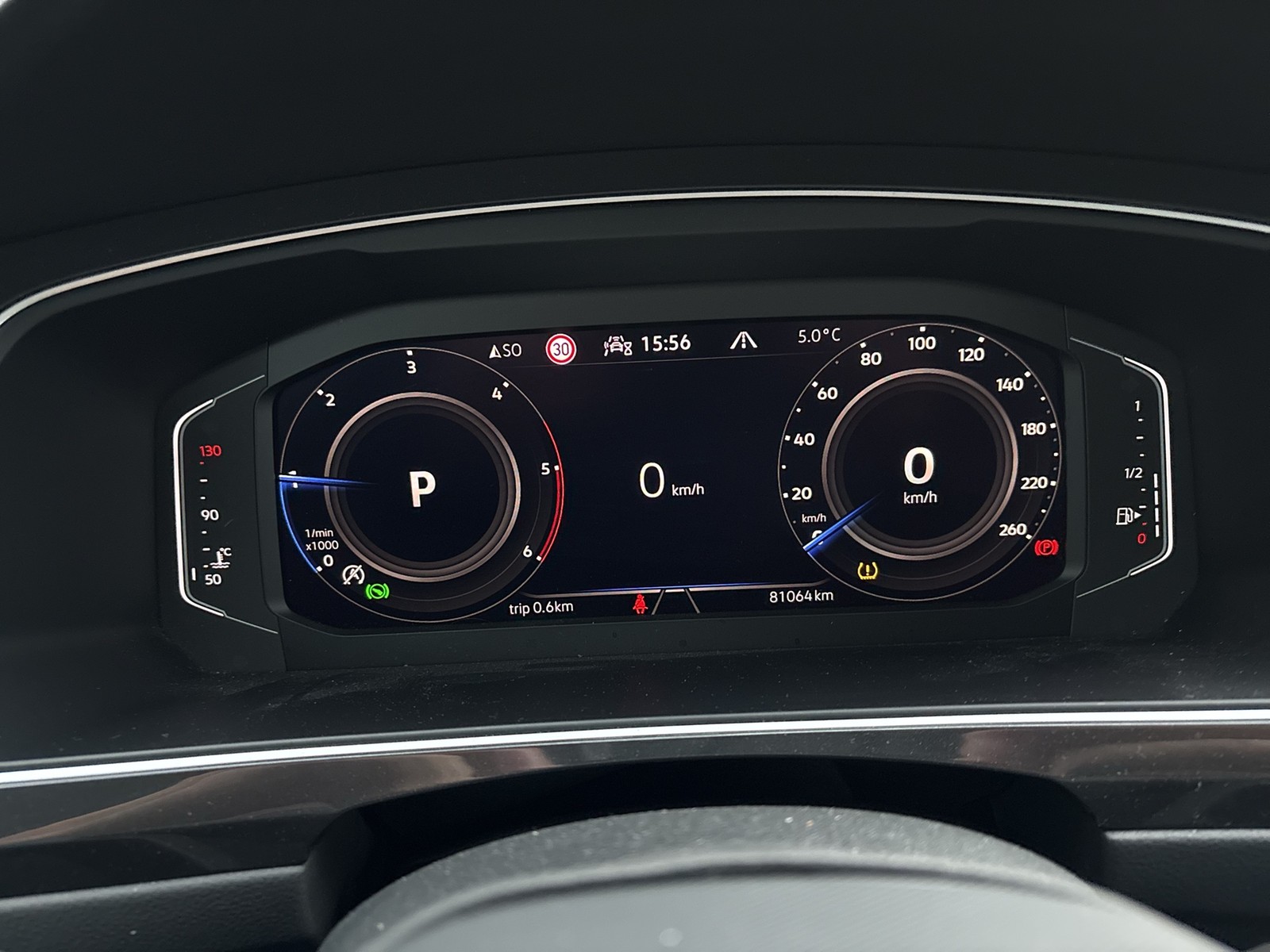 Volkswagen Tiguan 2.0 URBAN SPORT PANO AHK ALU19 NAVI 4X4