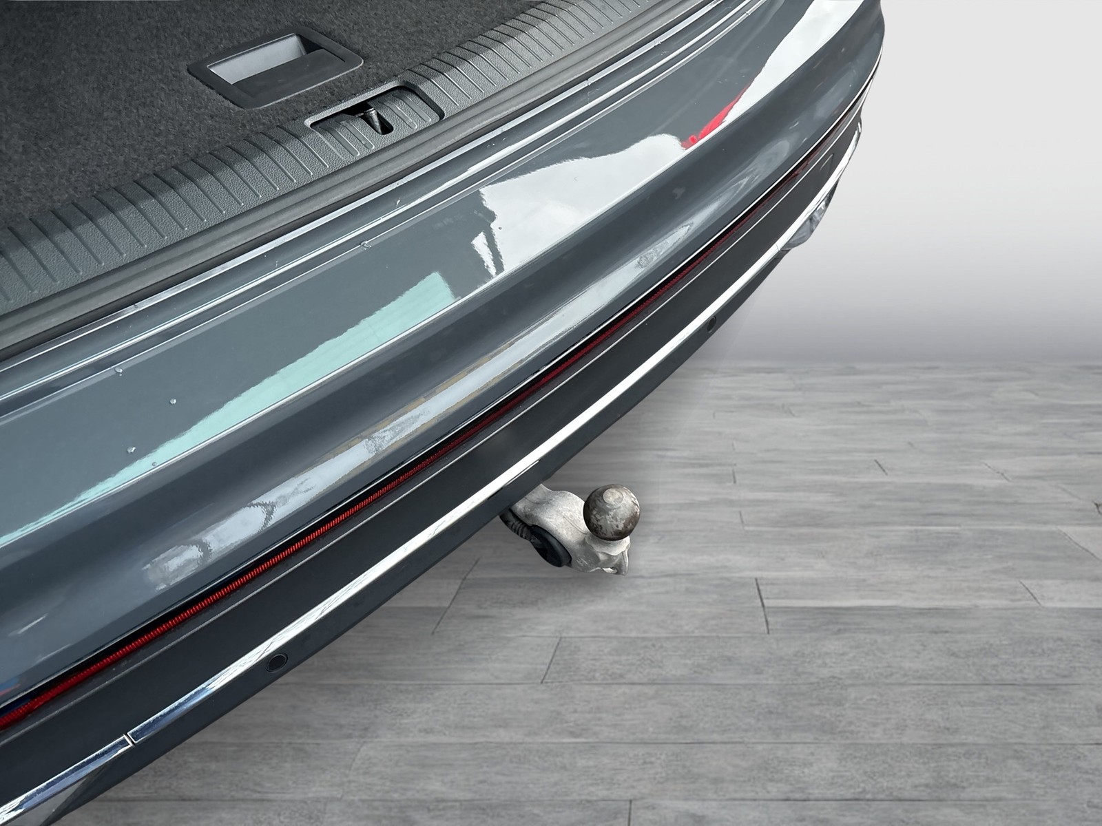 Volkswagen Tiguan 2.0 URBAN SPORT PANO AHK ALU19 NAVI 4X4