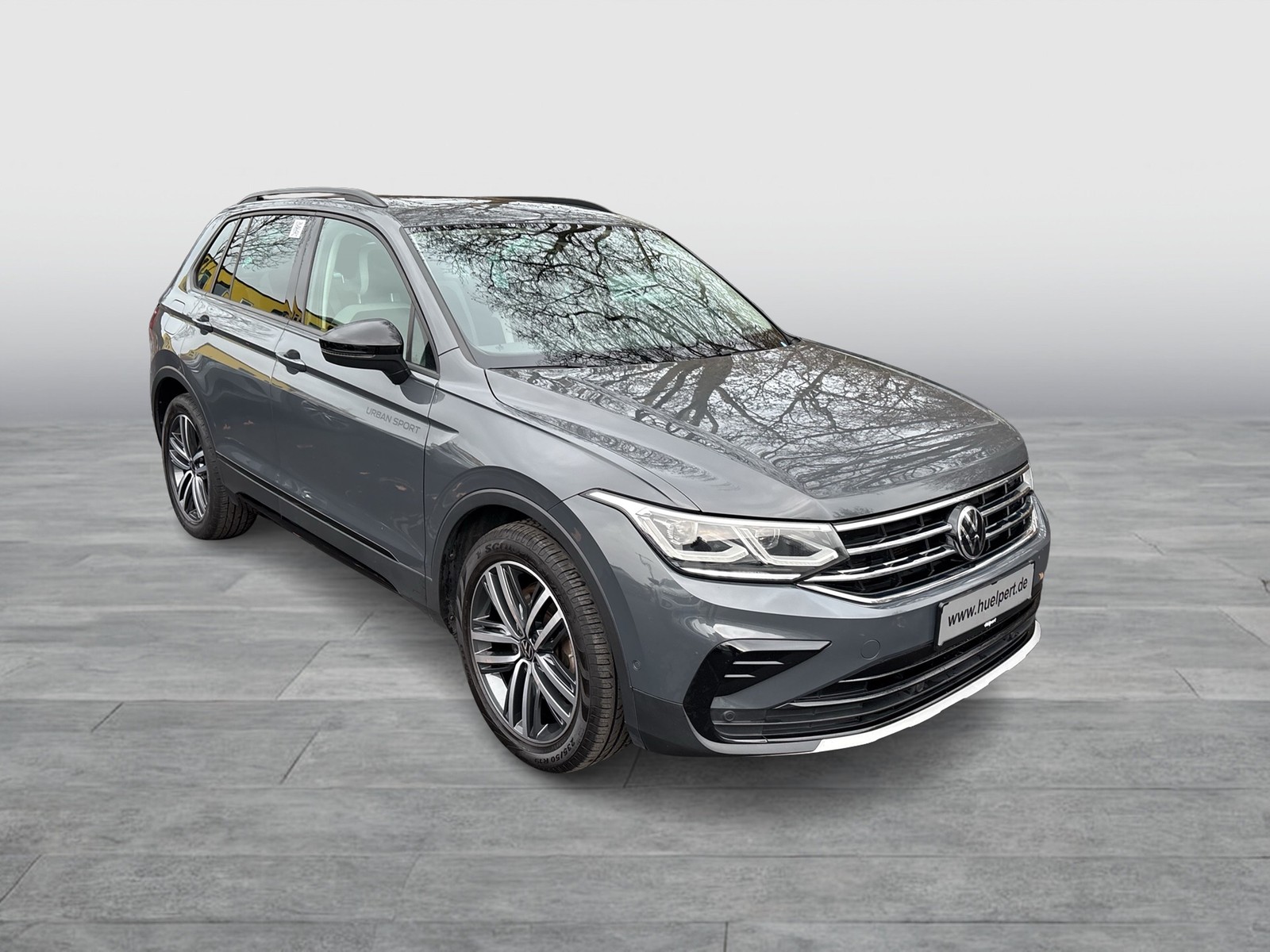 Volkswagen Tiguan 2.0 URBAN SPORT PANO AHK ALU19 NAVI 4X4