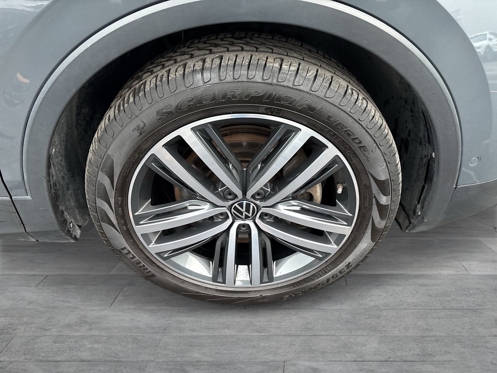 Volkswagen Tiguan 2.0 URBAN SPORT PANO AHK ALU19 NAVI 4X4