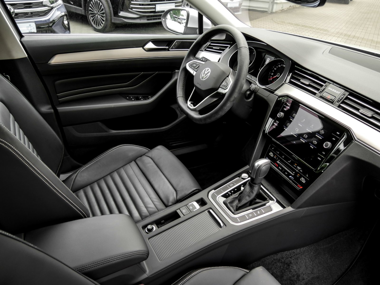 Volkswagen Passat Variant 2.0 ELEGANCE LEDER AHK 360CAM ACC