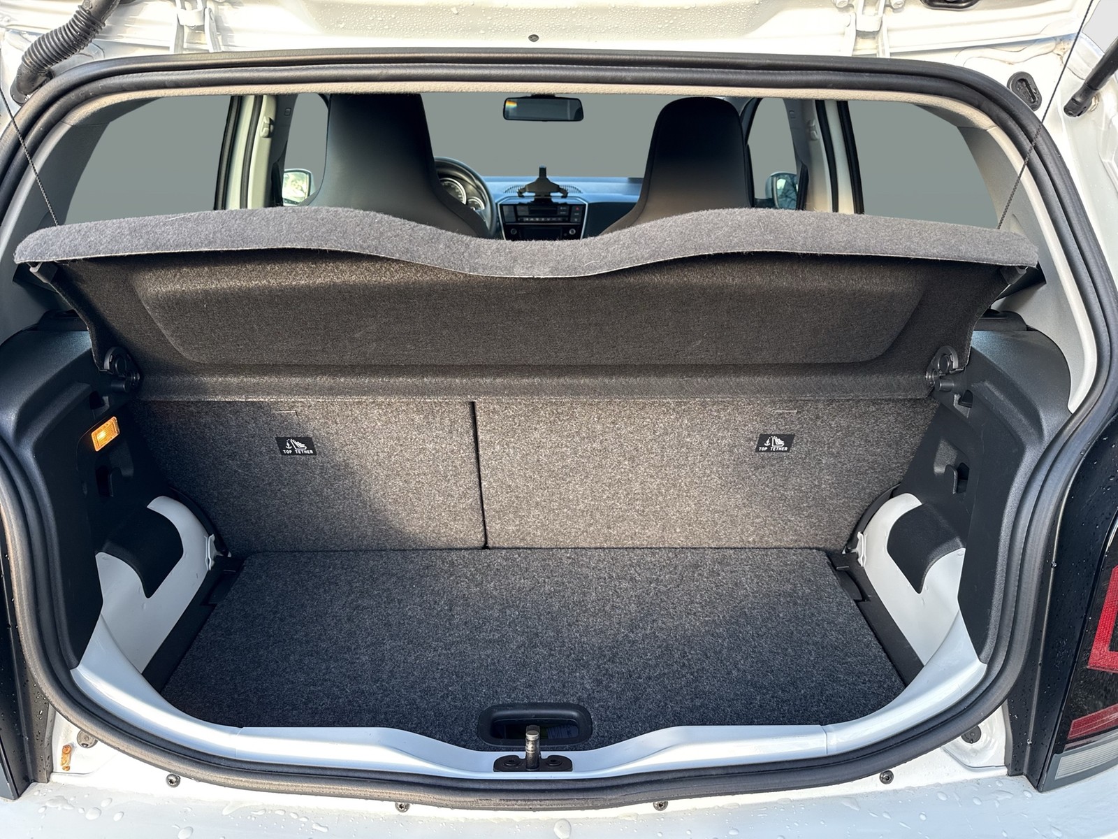 Volkswagen e-up! 4TÜREN CAM EINPARKHILFE DAB+ BLUETOOTH