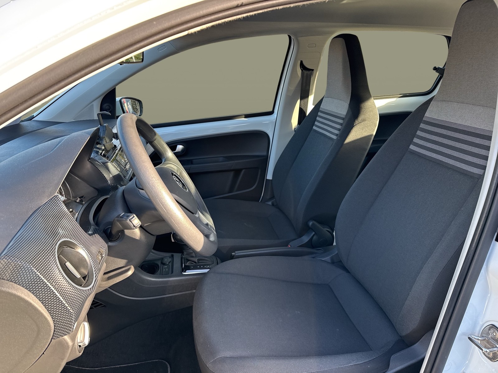 Volkswagen e-up! 4TÜREN CAM EINPARKHILFE DAB+ BLUETOOTH