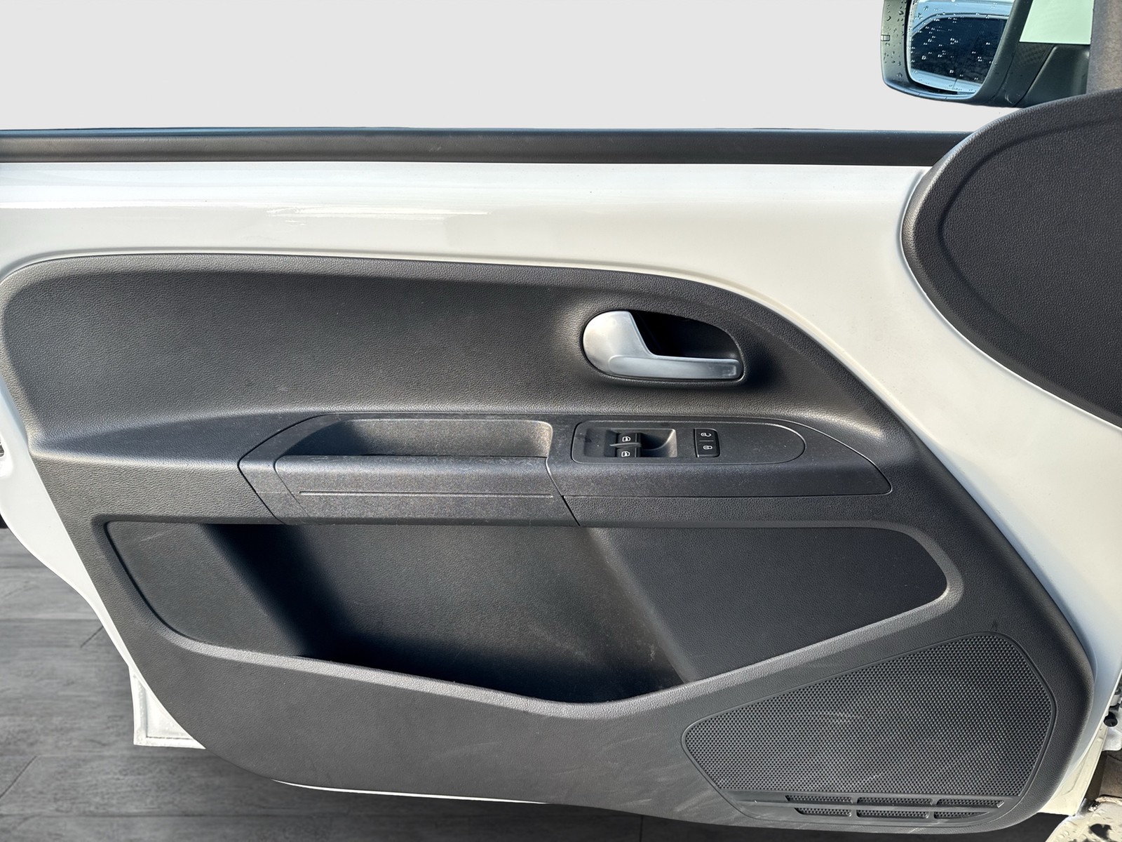 Volkswagen e-up! 4TÜREN CAM EINPARKHILFE DAB+ BLUETOOTH