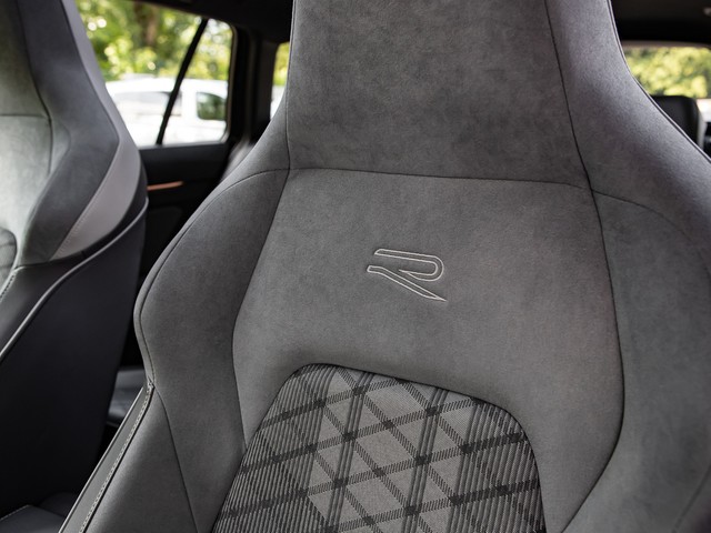 Volkswagen Golf Variant 1.5 R-LINE PANO AHK CAM MATRIX