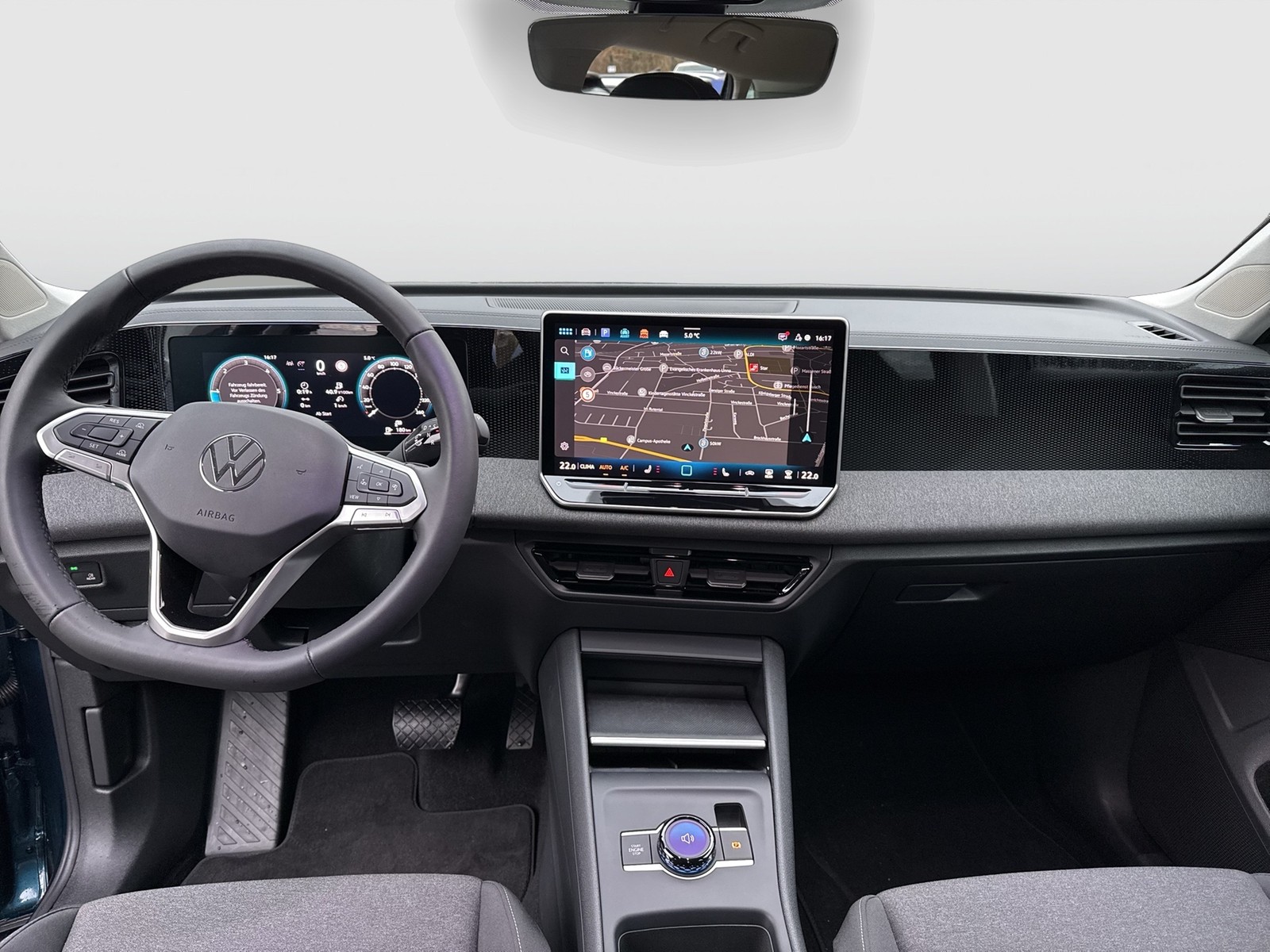 Volkswagen Tiguan 2.0 NEUES MODELL AHK CAM NAVI SITZHEIZUNG