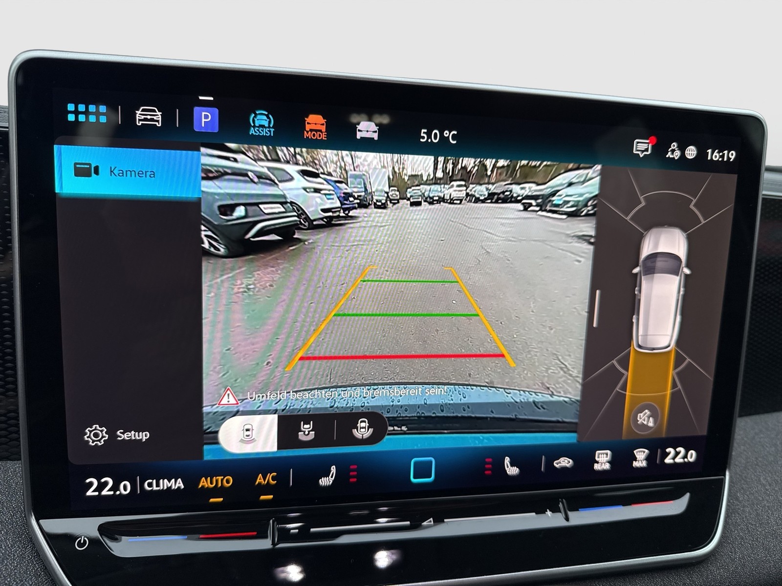 Volkswagen Tiguan 2.0 NEUES MODELL AHK CAM NAVI SITZHEIZUNG