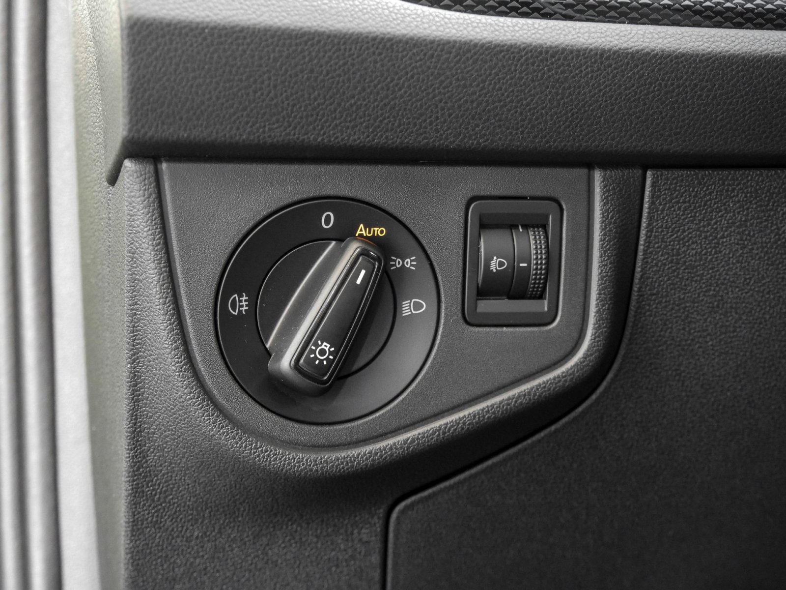 Volkswagen Taigo 1.5 LIFE ACC LM17 CARPLAY SITZHEIZUNG