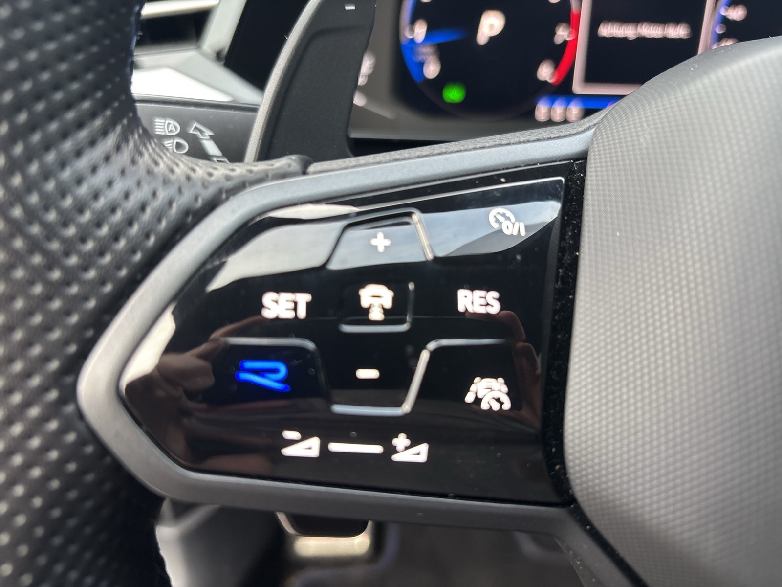 Volkswagen Arteon Shooting Brake 2.0 R LEDER PANO ALU20