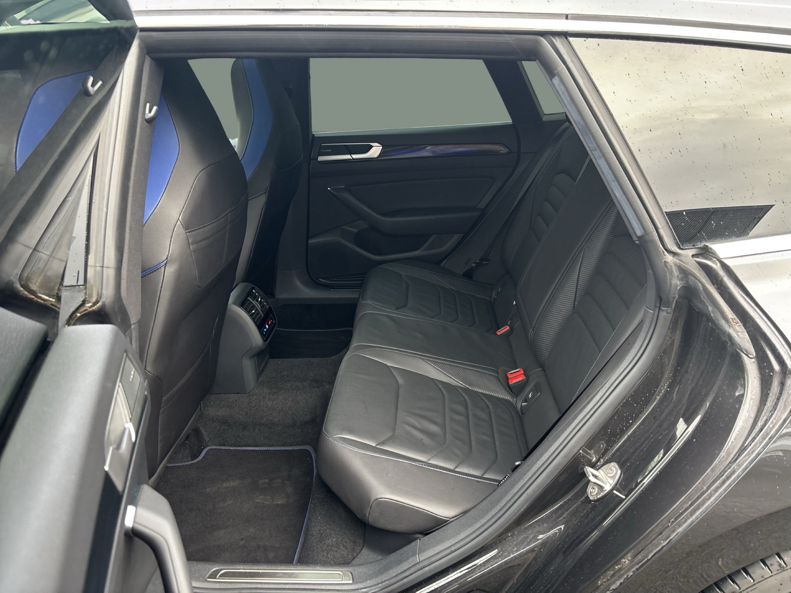 Volkswagen Arteon Shooting Brake 2.0 R LEDER PANO ALU20