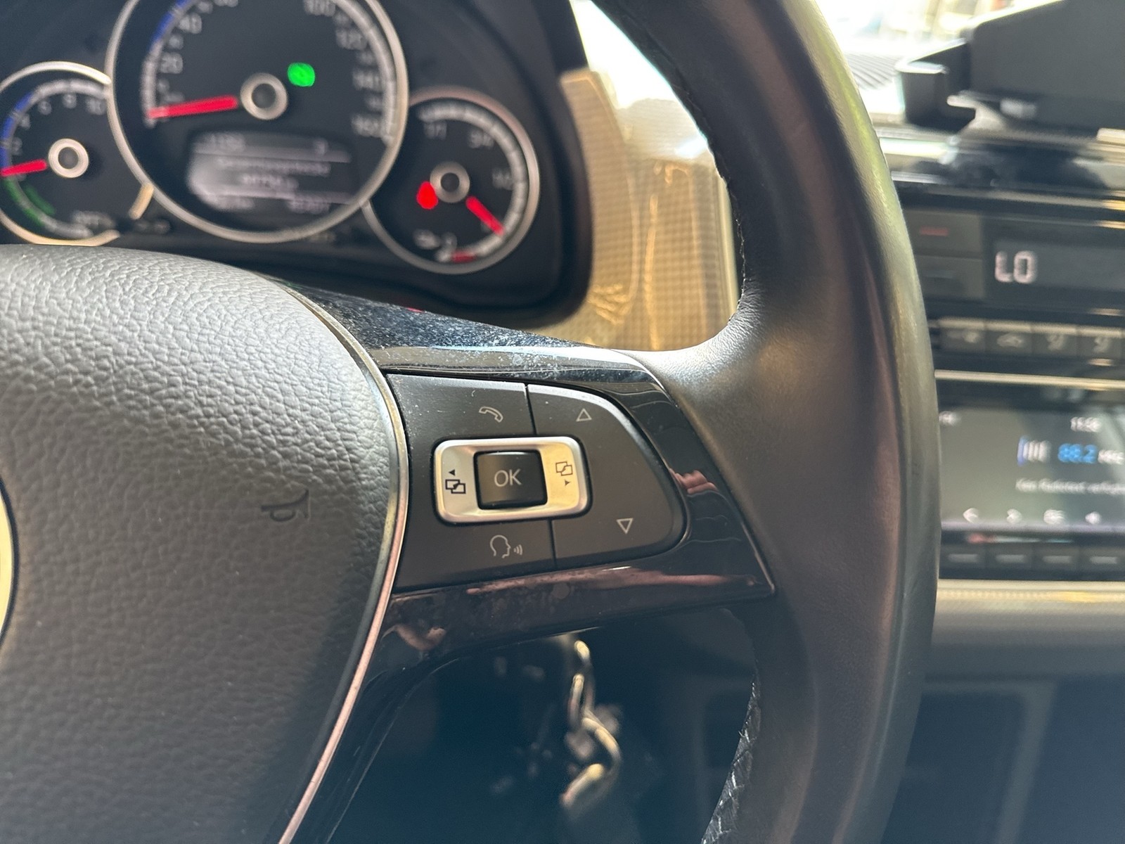 Volkswagen e-up! STYLE PLUS 4TÜREN CAM ALU SITZHEIZUNG DAB+