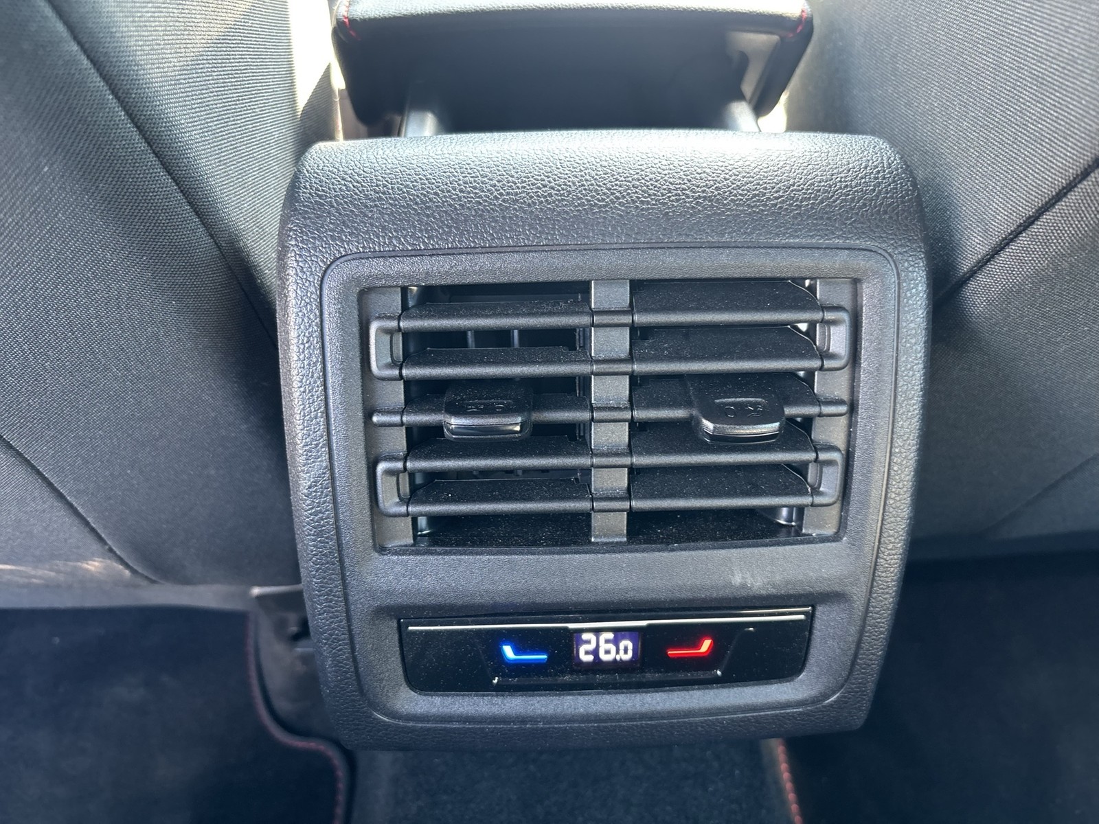 Volkswagen Golf 2.0 GTI CARPLAY KEYLESS-GO DAB+ ALU