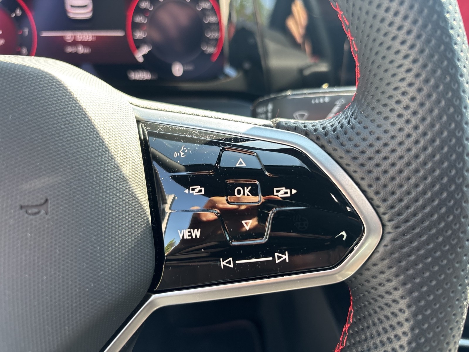 Volkswagen Golf 2.0 GTI CARPLAY ALU KEYLESS-GO DAB+