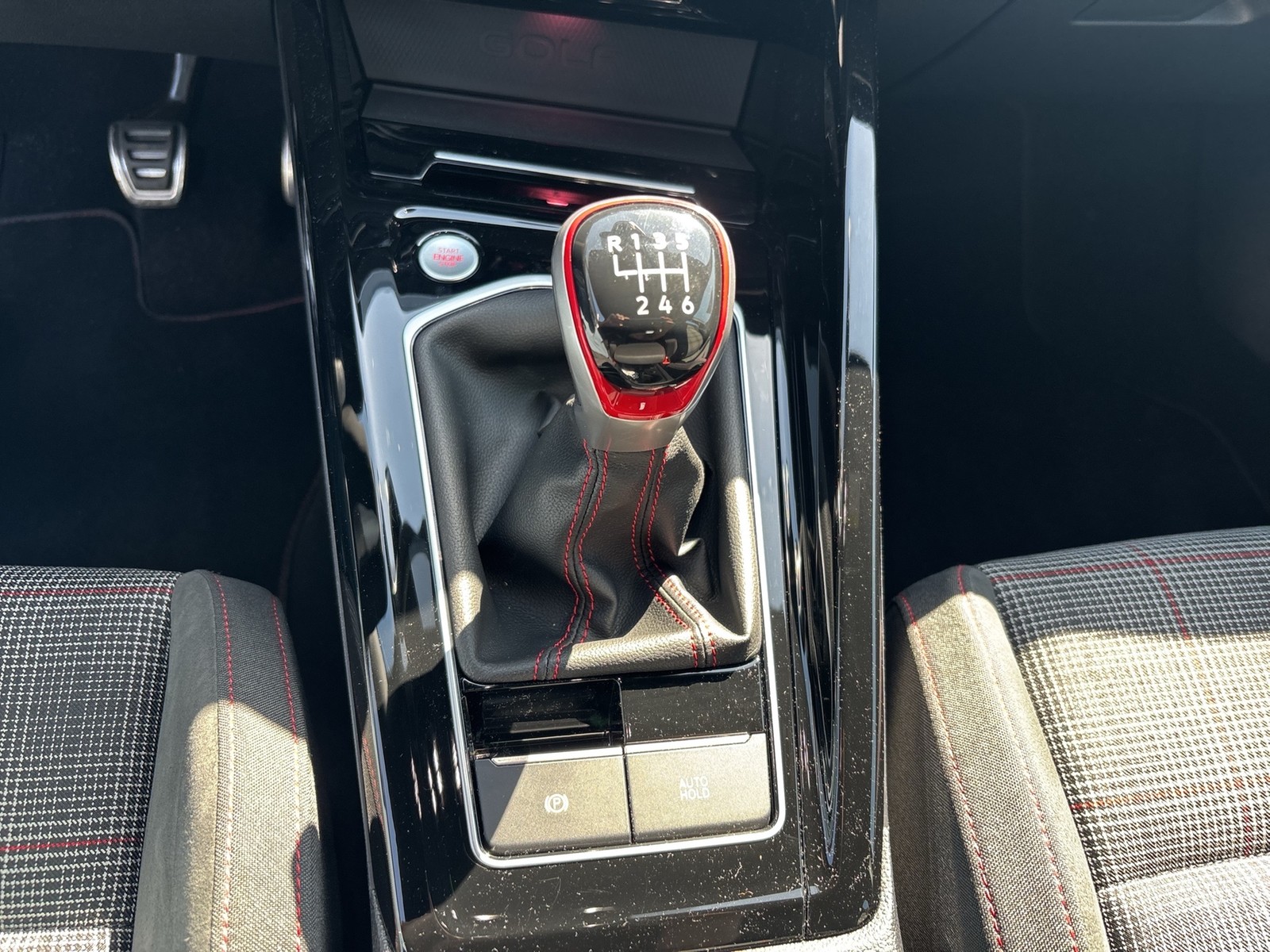 Volkswagen Golf 2.0 GTI CARPLAY ALU KEYLESS-GO DAB+