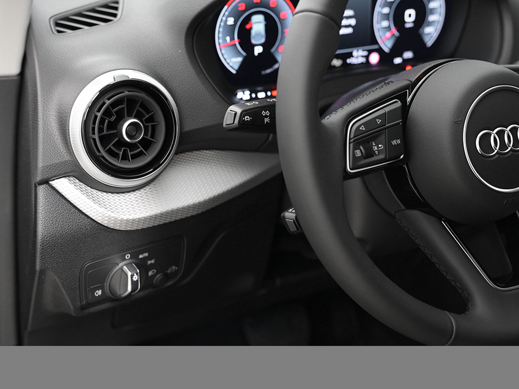 Audi Q2 35 TFSI advanced AHK+Sonnenschutzverglasung+Komfortpaket