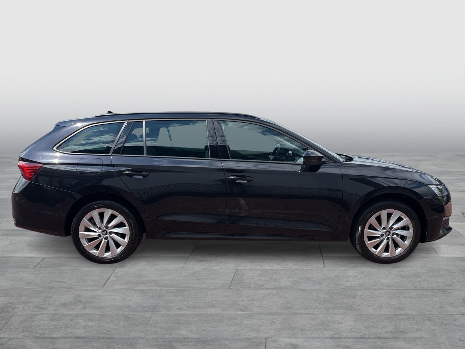 Skoda Octavia Combi 1.5 e-TEC SELECTION CAM ACC MATRIX