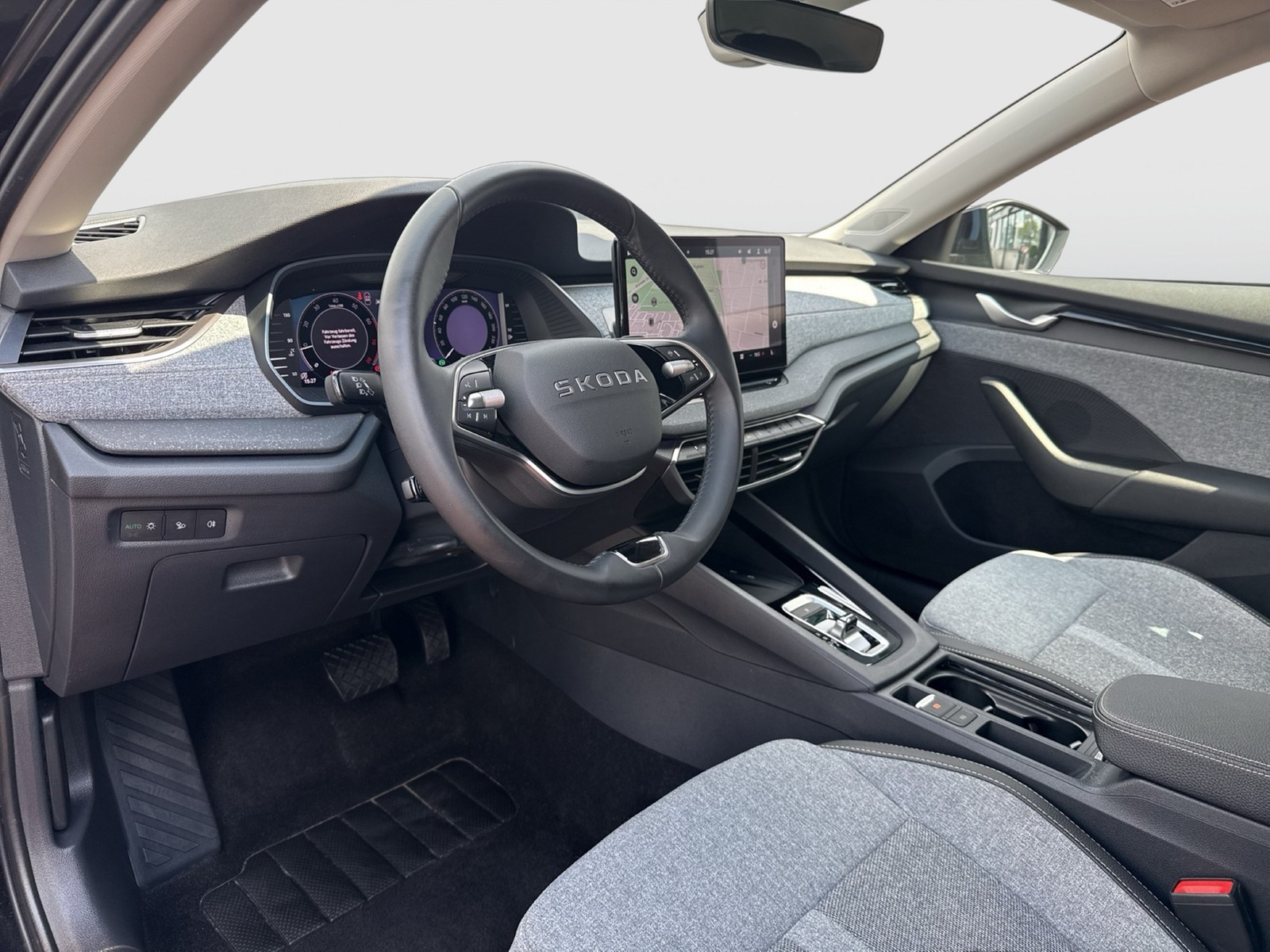 Skoda Octavia Combi 1.5 e-TEC SELECTION CAM ACC MATRIX