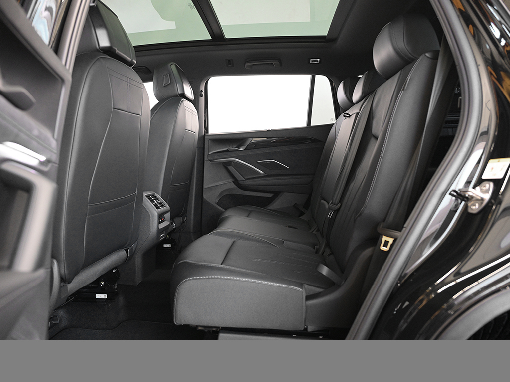 Volkswagen Tayron 2.0 R-LINE 4X4 LEDER 7SITZE PANO STANDHZ.