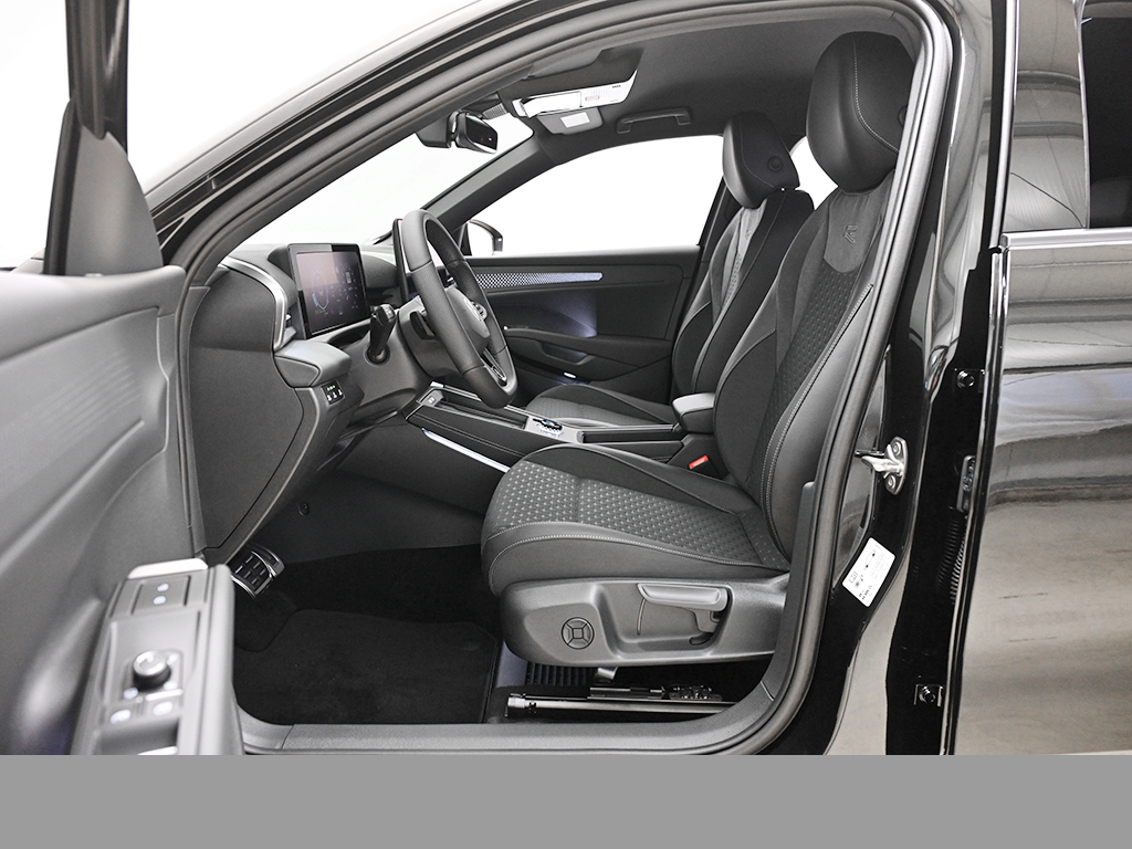 Volkswagen T-Roc 1.5 eTSI R-LINE BLACKSTYLE NEUESMODELL AHK