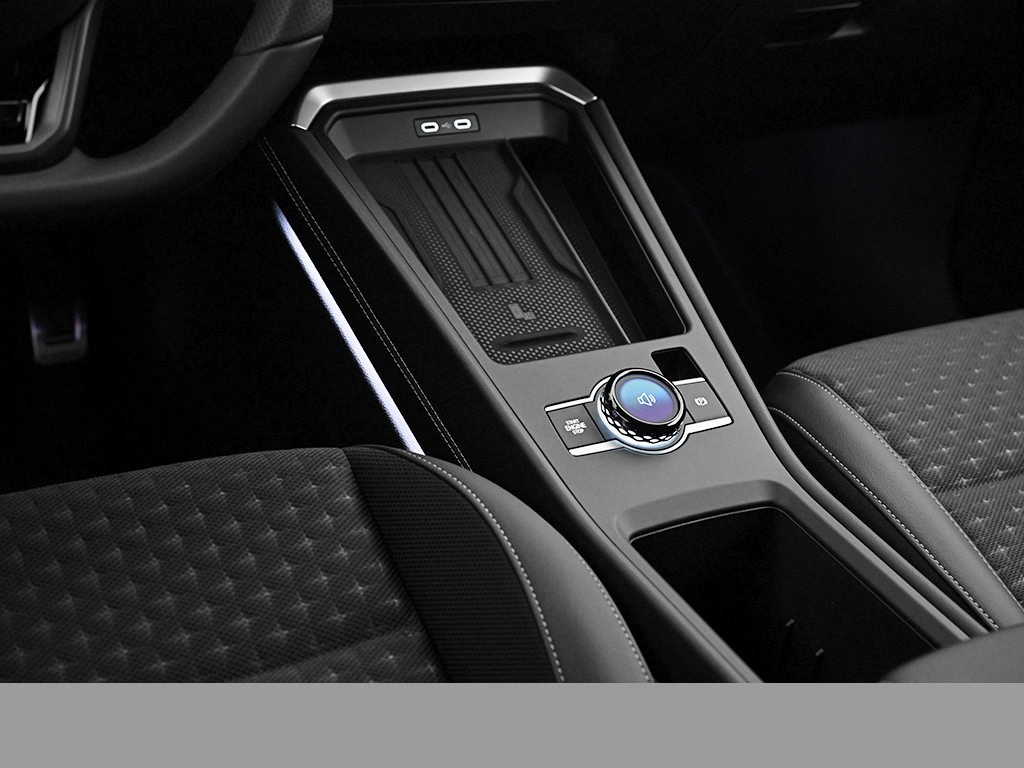 Volkswagen T-Roc 1.5 eTSI R-LINE BLACKSTYLE NEUESMODELL AHK