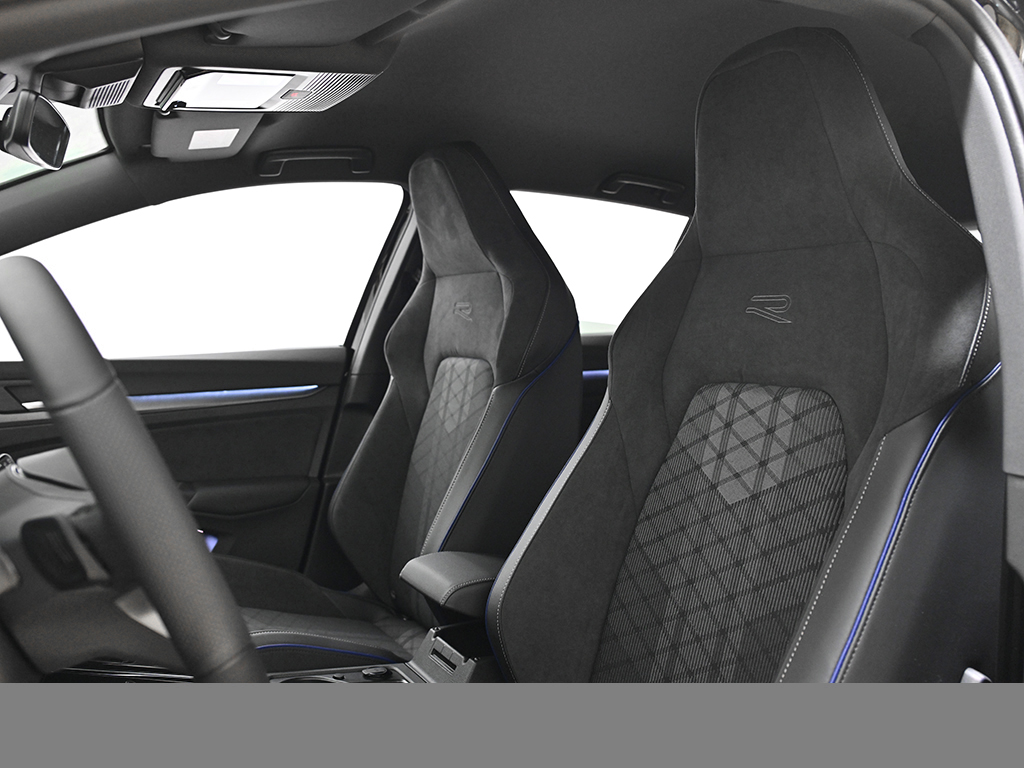 Volkswagen Golf VIII 1.5 eTSI R-LINE FACELIFT CAM ACC LM18