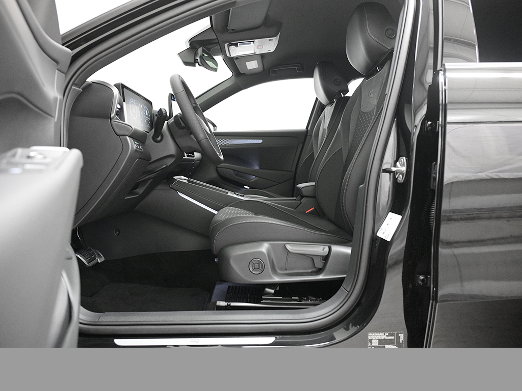 Volkswagen T-Roc 1.5 eTSI R-LINE BLACKSTYLE NEUESMODELL AHK