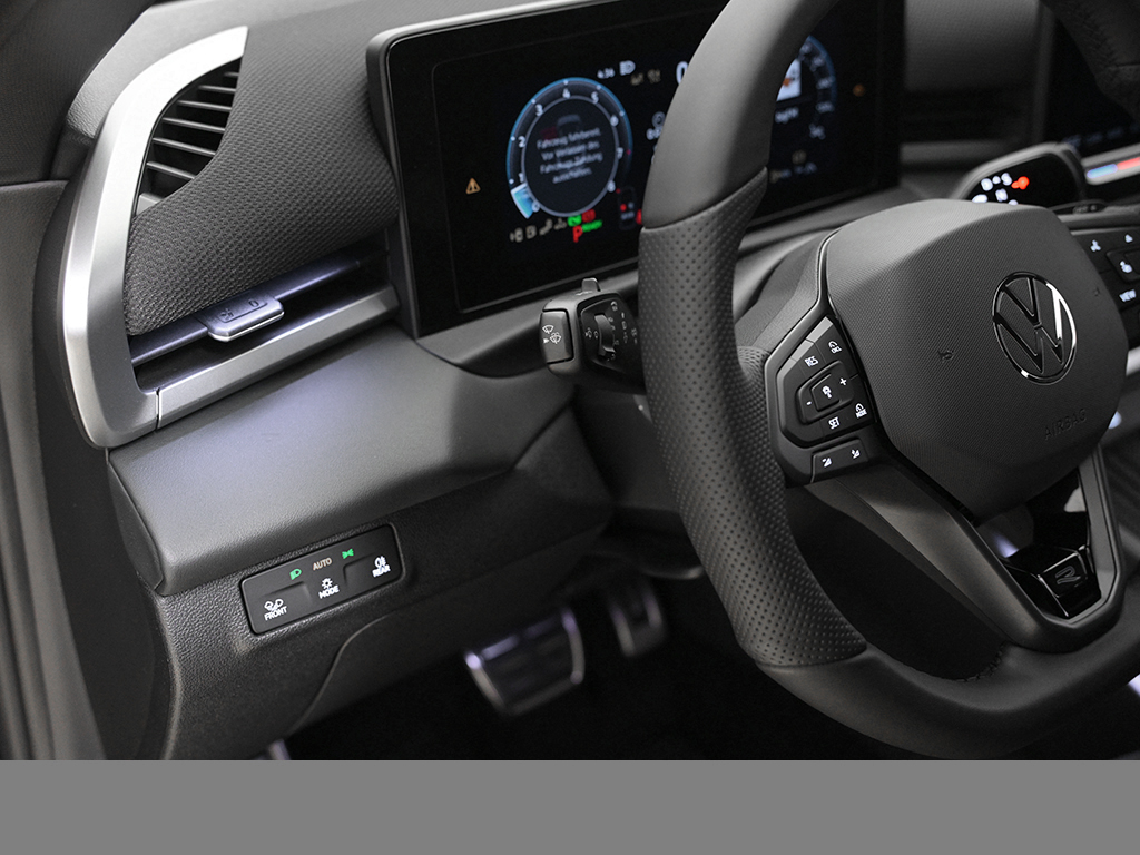 Volkswagen T-Roc 1.5 eTSI R-LINE BLACKSTYLE NEUESMODELL AHK