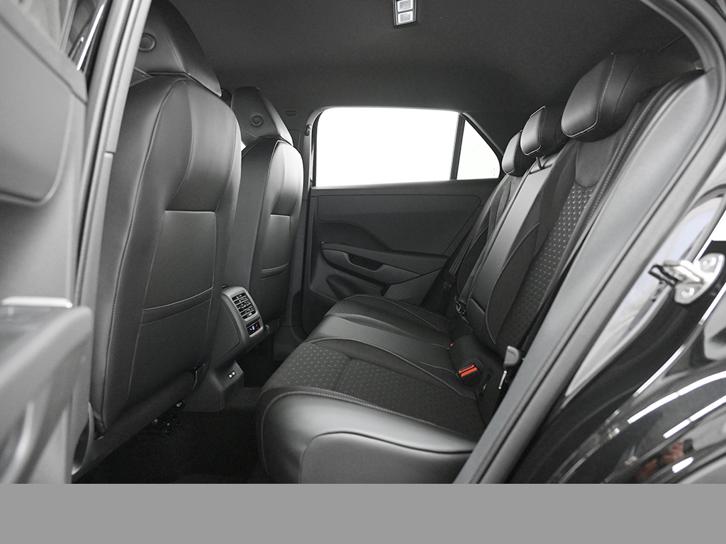 Volkswagen T-Roc 1.5 eTSI R-LINE BLACKSTYLE NEUESMODELL AHK