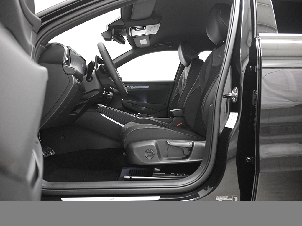 Volkswagen T-Roc 1.5 eTSI R-LINE BLACKSTYLE NEUESMODELL AHK