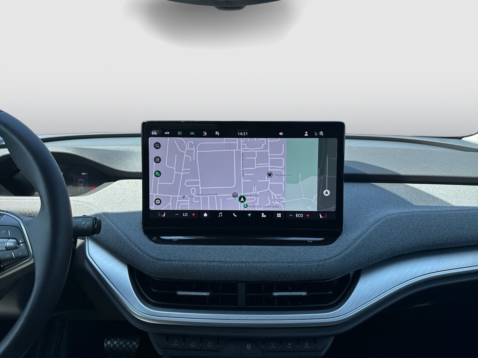 Skoda Enyaq Coupé 85 LOFT WÄRMEPUMPE PANO AHK CAM LM20