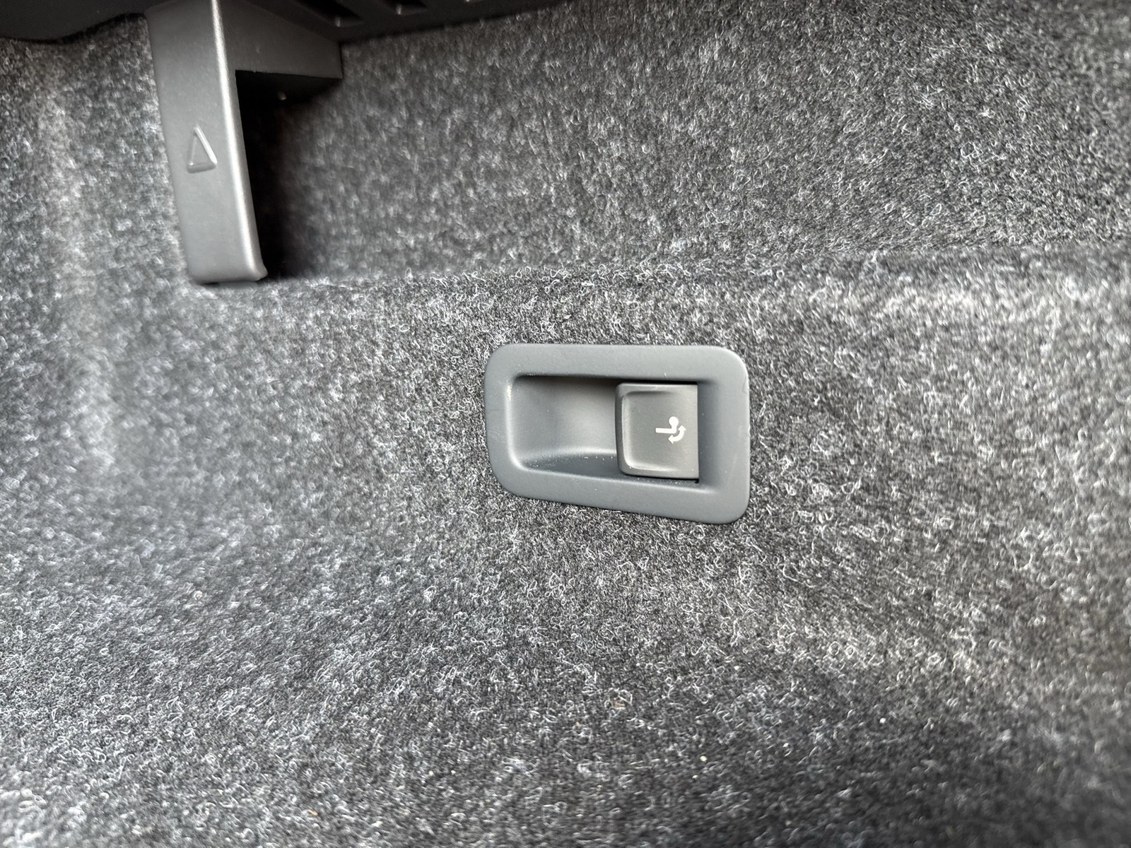 Skoda Enyaq Coupé 85 SPORTLINE WÄRMEPUMPE PANO CANTON