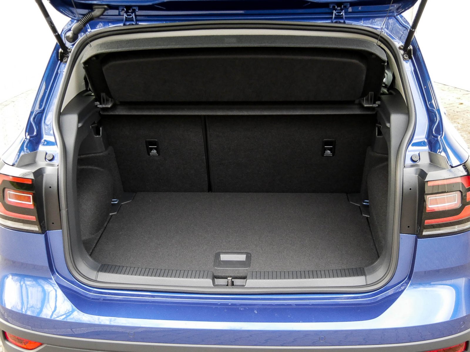 Volkswagen T-Cross 1.0 MOVE ACC ALU NAVI SITZHEIZUNG DAB+