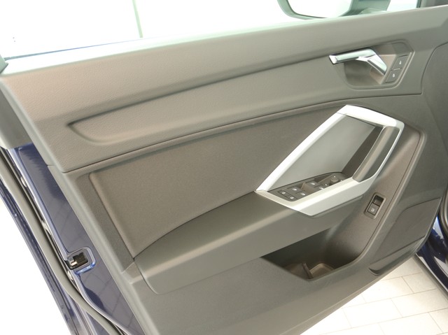 Audi Q3 45 HYBRID ACC ALU18" NAVI+ SITZHEIZUNG