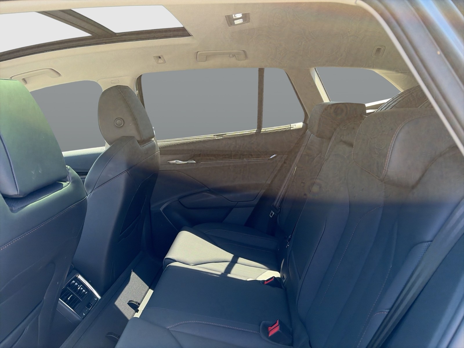 Skoda Enyaq 80x SUITE 4X4 WÄRMEPUMPE LEDER PANO CANTON