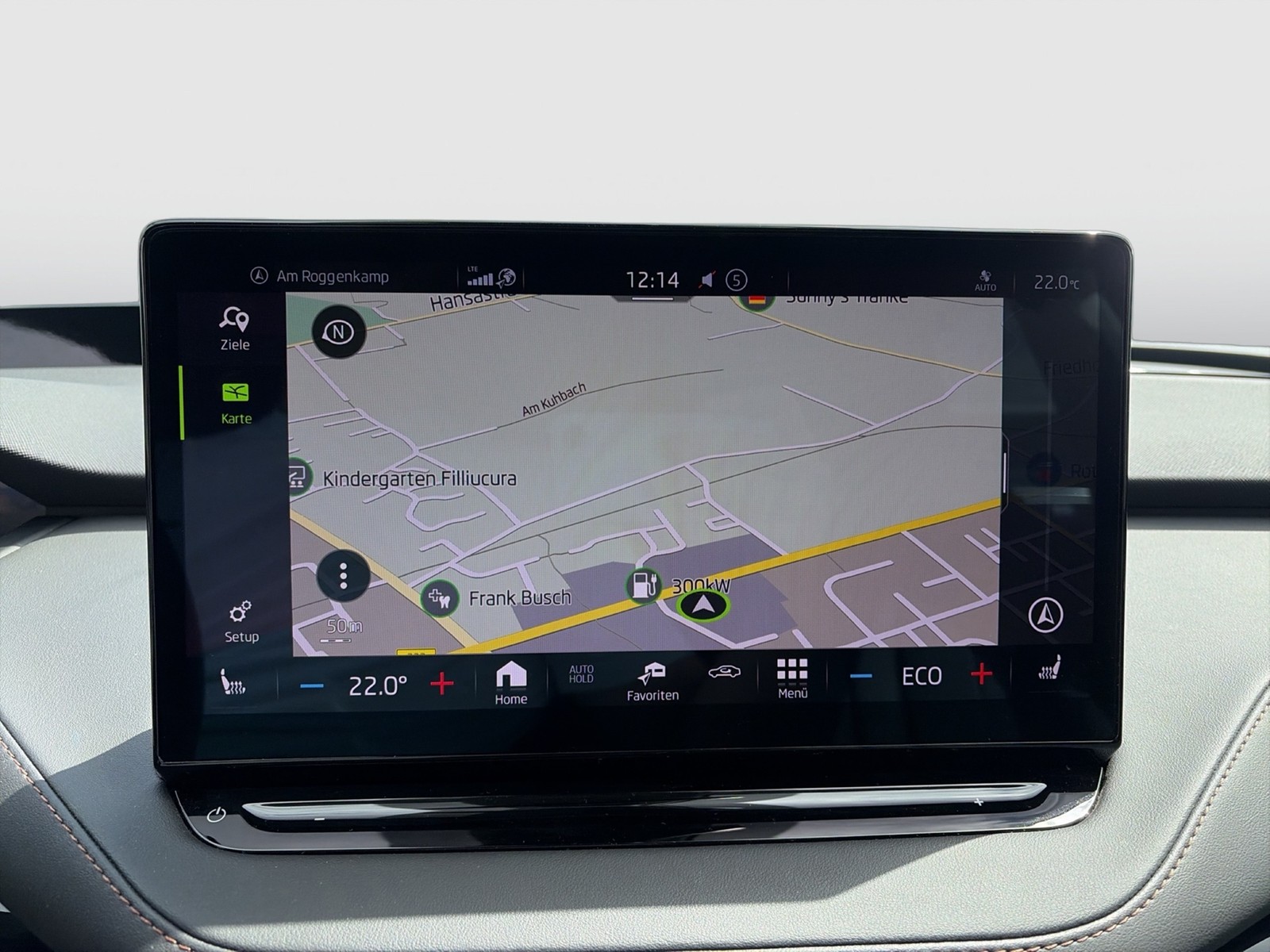 Skoda Enyaq 80x SUITE 4X4 WÄRMEPUMPE LEDER AHK LM21