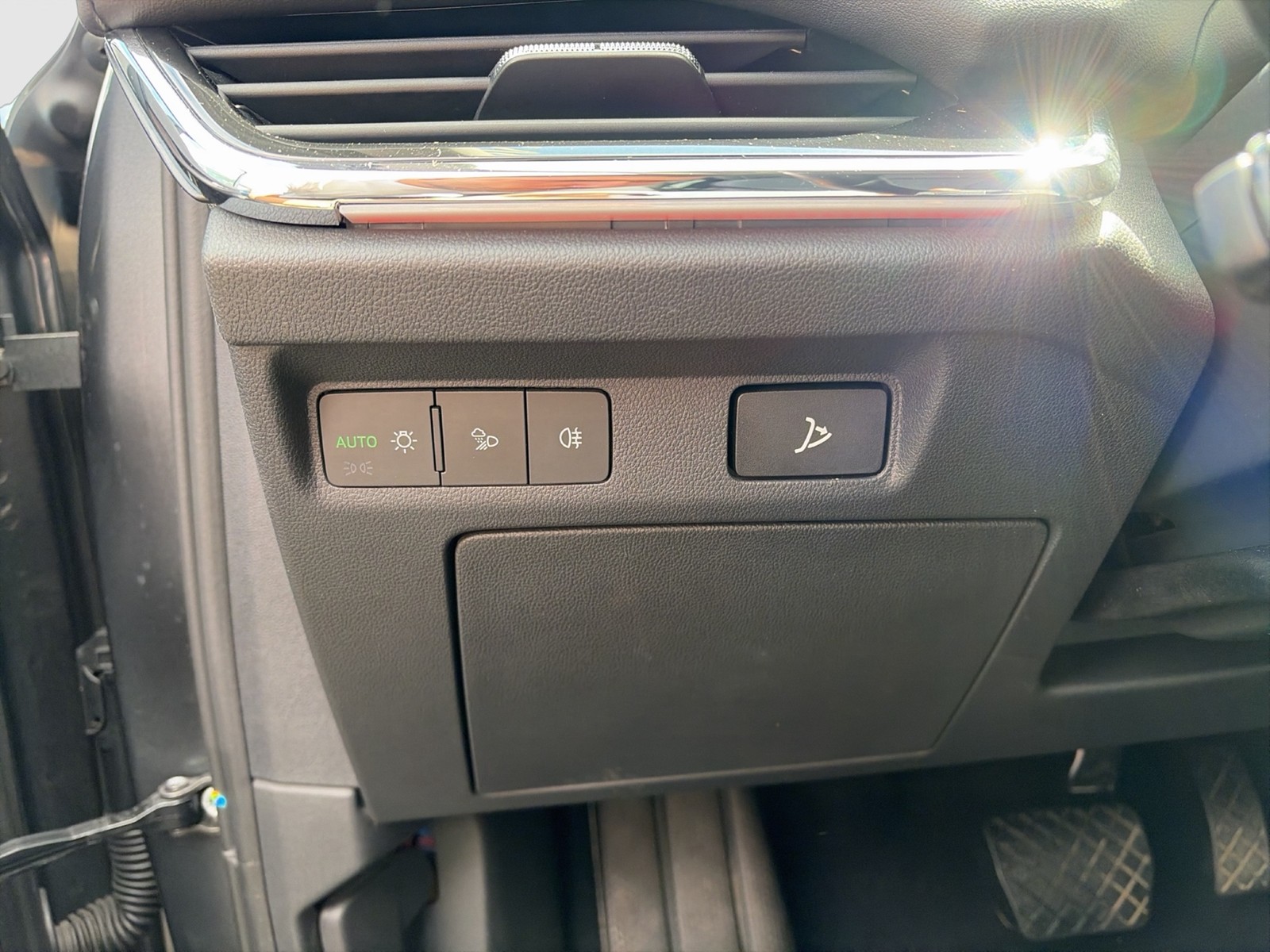 Skoda Enyaq 80x SUITE 4X4 WÄRMEPUMPE LEDER AHK LM21