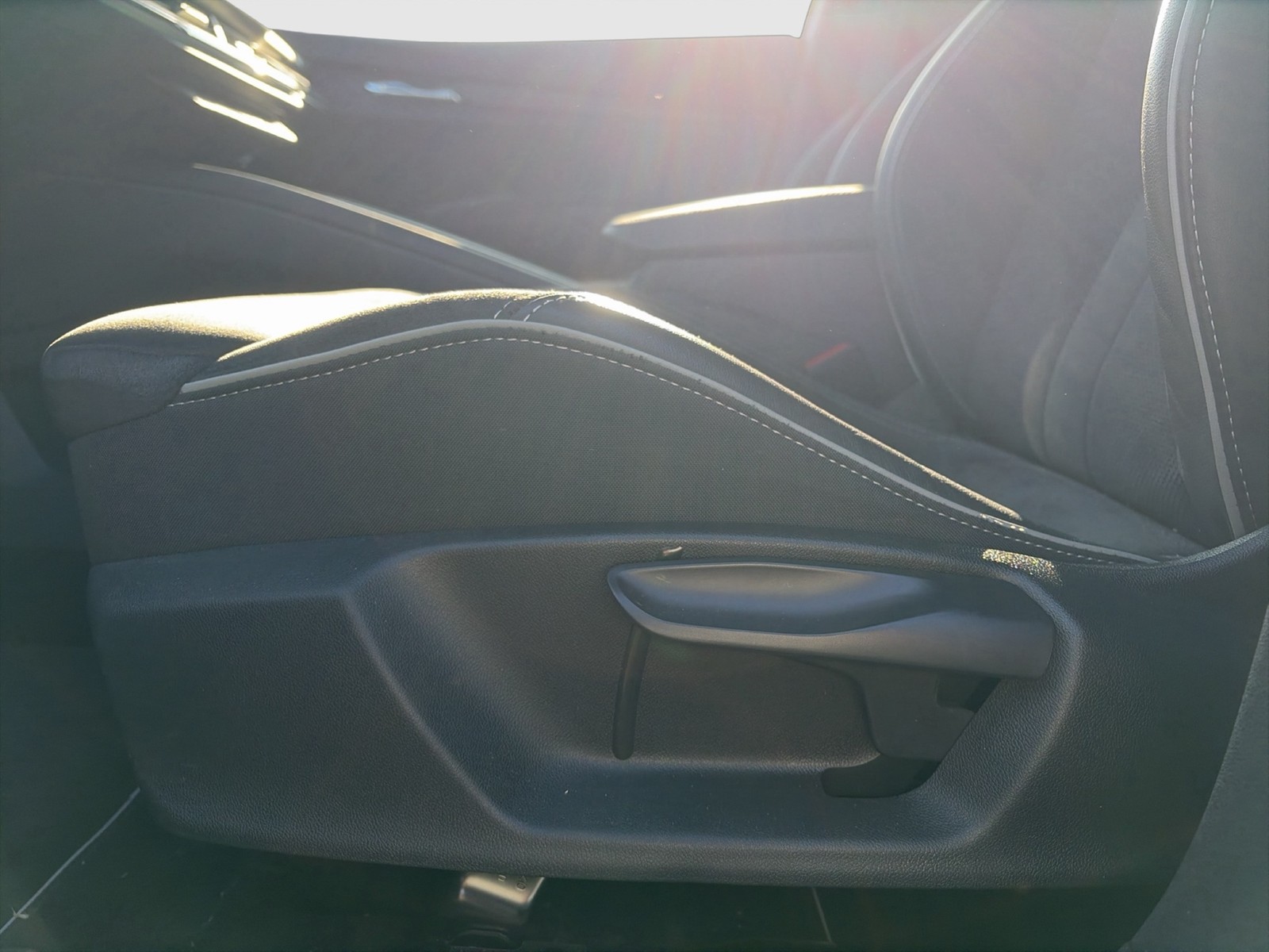 Skoda Enyaq 80x SPORTLINE 4X4 WÄRMEPUMPE PANO AHK LM21