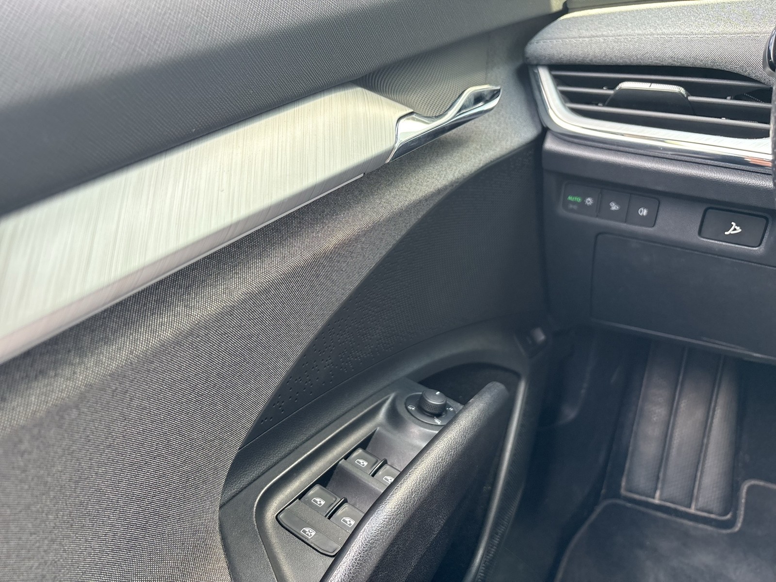 Skoda Enyaq 80x LOFT 4X4 WÄRMEPUMPE PANO 360°CAM LM19