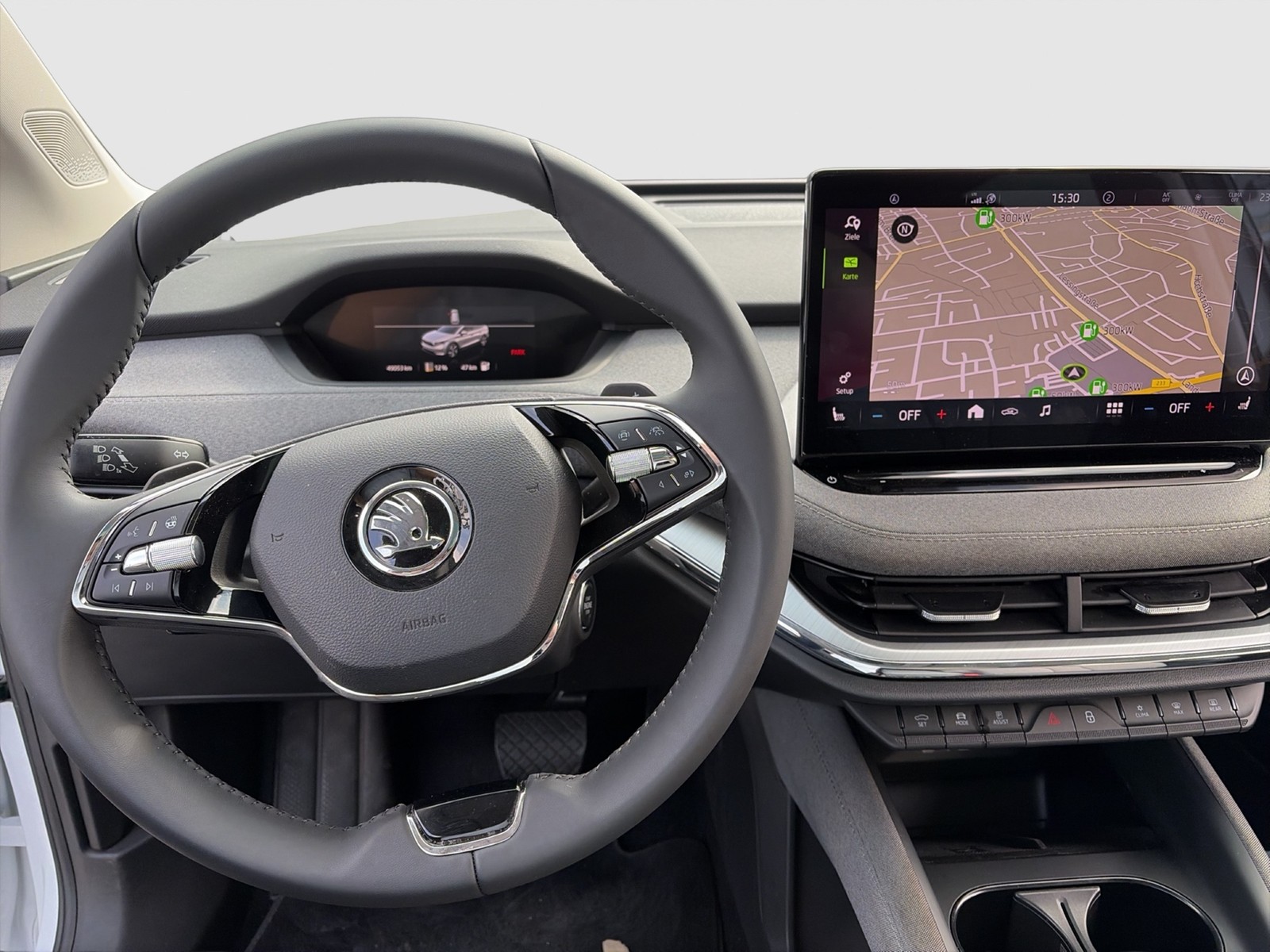 Skoda Enyaq 80x LOFT 4X4 WÄRMEPUMPE PANO AHK 360°CAM