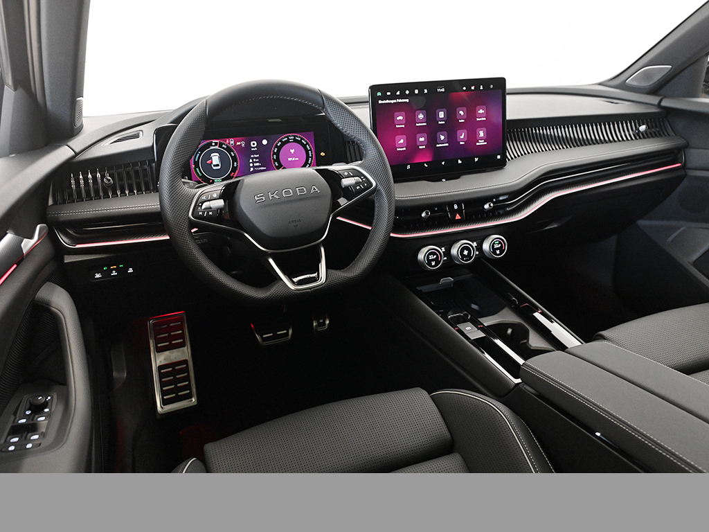 Skoda Superb Combi HYBRID SPORTLINE AHK eSITZE PANO