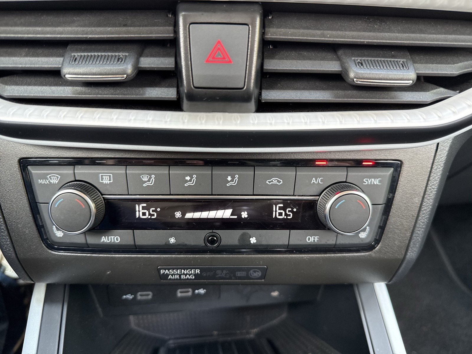 Seat Arona 1.0 STYLE CARPLAY ALU SITZHEIZUNG LED DAB