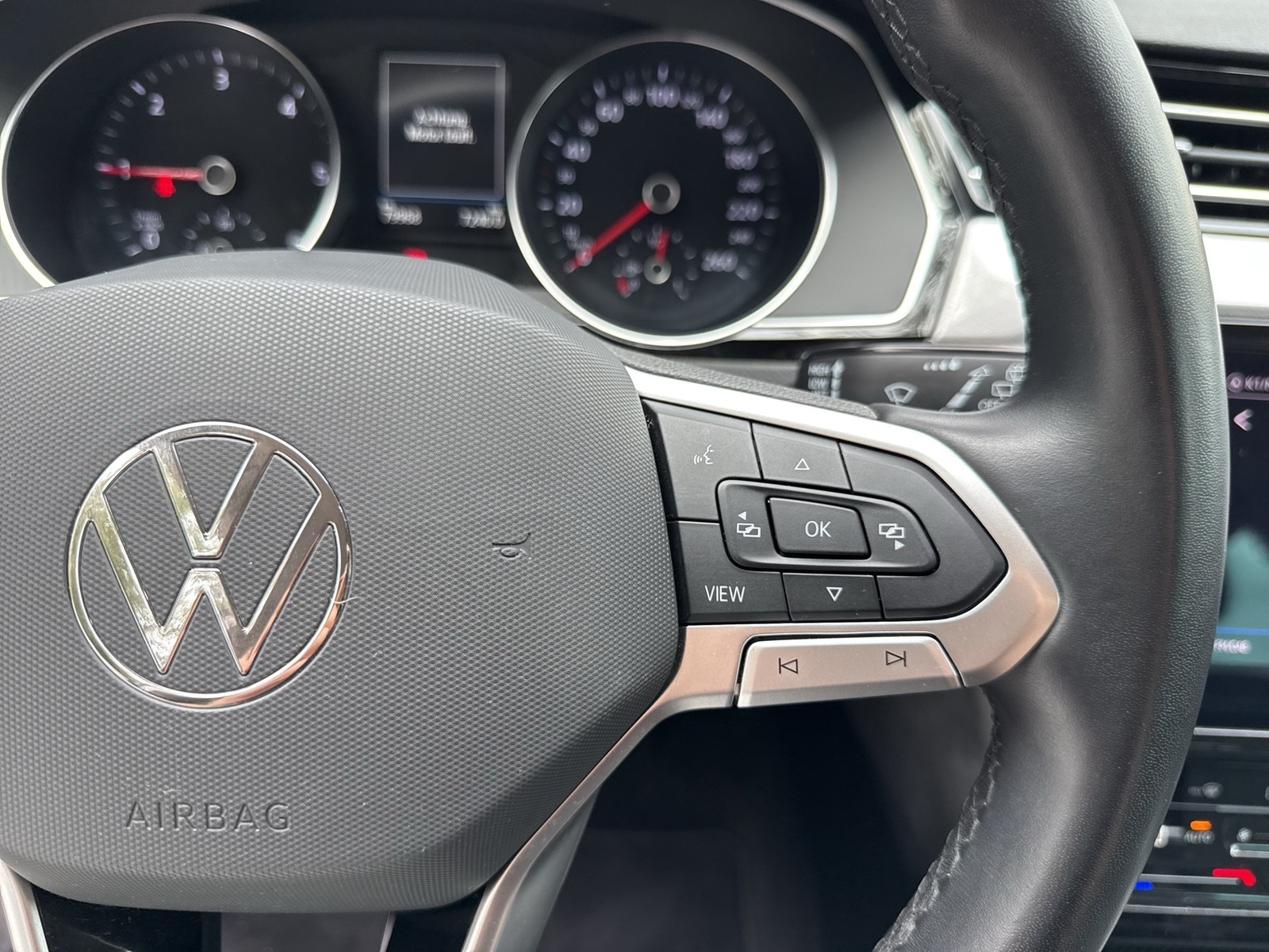 Volkswagen Passat Variant 2.0 BUSINESS CAM ACC NAVI CARPLAY