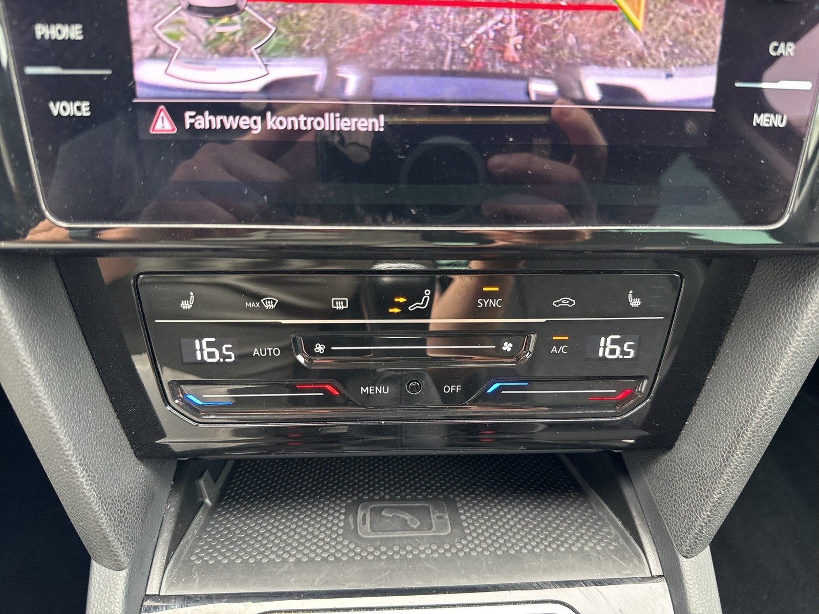 Volkswagen Passat Variant 2.0 BUSINESS CAM ACC NAVI CARPLAY