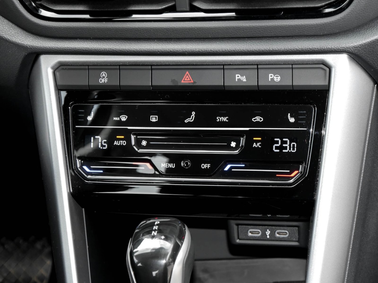 Volkswagen T-Roc 2.0 LIFE STANDHZ. CAM ACC NAVI ALU SITZHZ.